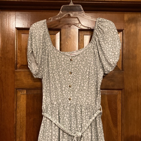 XXL Junior or XL Women’s No Boundaries Sage/White Floral Stretch High Low Dress - Picture 9 of 15